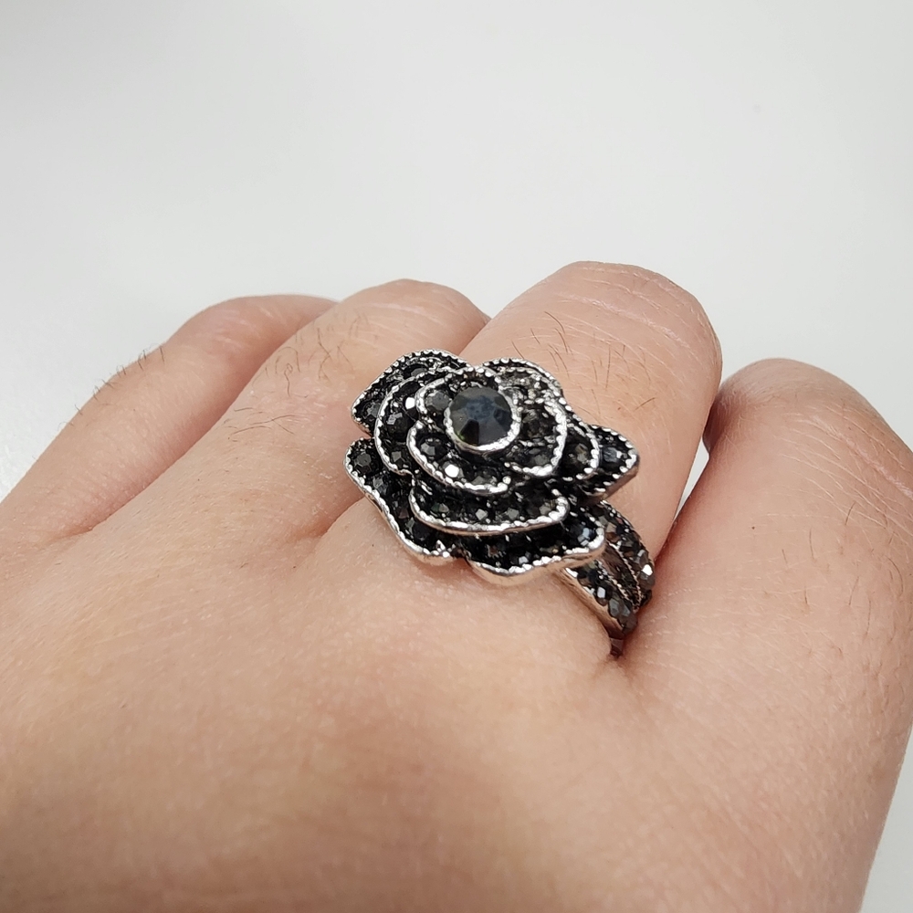 Sz 8 Gothic Black Rose Flower Ring Black Rhinestone Cocktail Statement Feminine